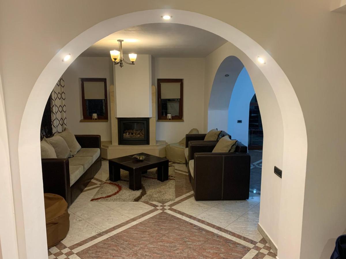 Вілла Casa Cristian Сіная Екстер'єр фото